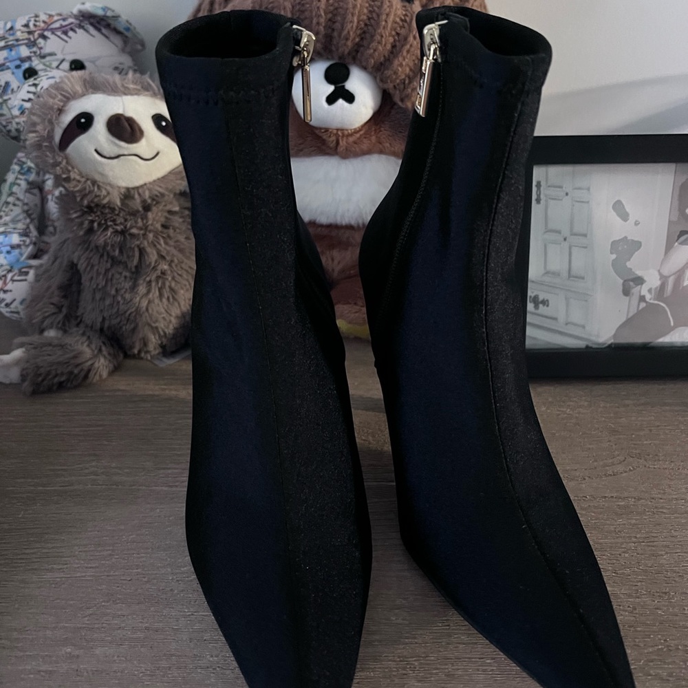 Good American Booties Size 7